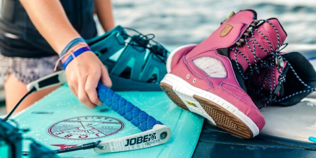 Guide to Women’s Specific Wakeboard Boots and Bindings 2017